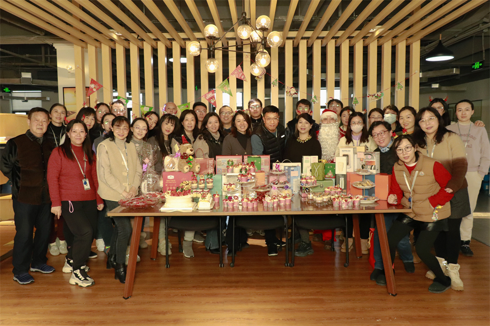 عيد الميلاد الدافئ ، تم نقل التحيات بين GMB