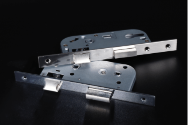 كيفية إزالة مقبض الباب